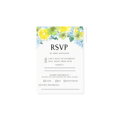 RSVP-Karte mit 'RSVP' in Großschrift, Kästchen für Anreise & Vegetarisch