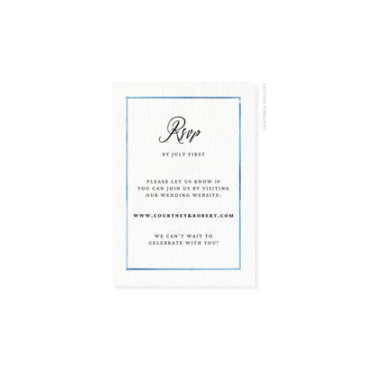 RSVP-Karte mit blauem Rahmen und „Rsvp“ in dunkler Schreibschrift, Innenfeld mit Zeilen